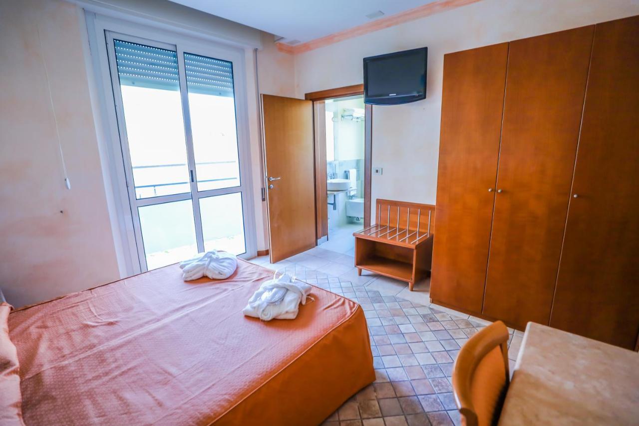 Hotel Rosalba - Valentini Family Village Bellaria-Igea Marina Zewnętrze zdjęcie