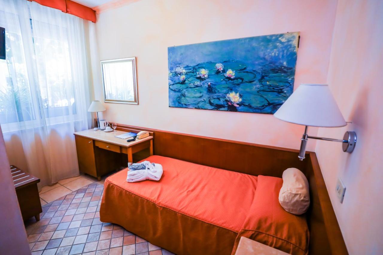 Hotel Rosalba - Valentini Family Village Bellaria-Igea Marina Zewnętrze zdjęcie