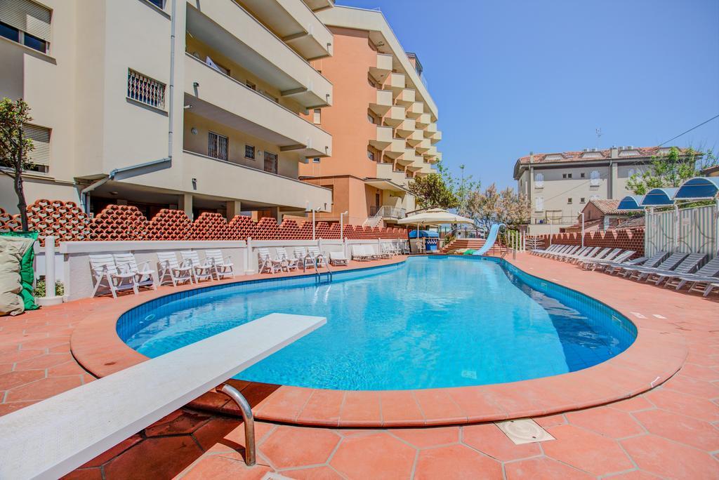 Hotel Rosalba - Valentini Family Village Bellaria-Igea Marina Zewnętrze zdjęcie