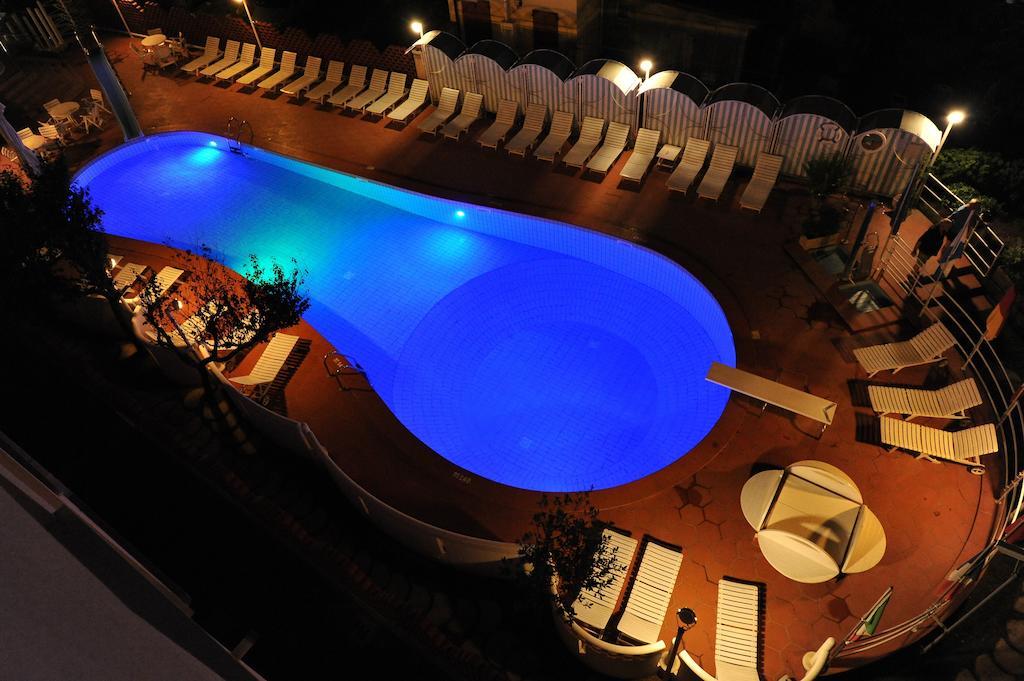 Hotel Rosalba - Valentini Family Village Bellaria-Igea Marina Zewnętrze zdjęcie